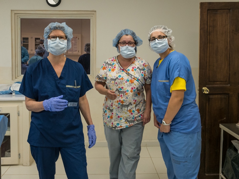 Patti, Aileen and Sophie in the OR